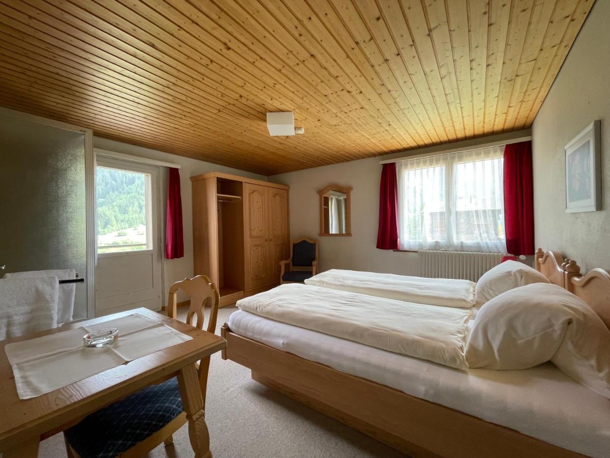 Hotel Restaurant Gommerhof Reckingen Exteriör bild